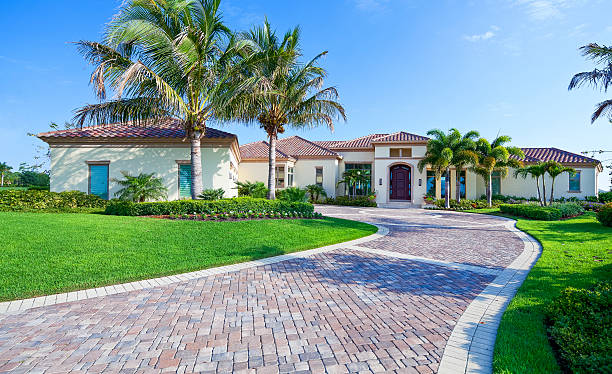 Best Driveway Paving Contractor  in Center Line, MI